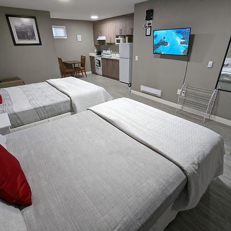 مدسين هات Riverside Motel المظهر الخارجي الصورة