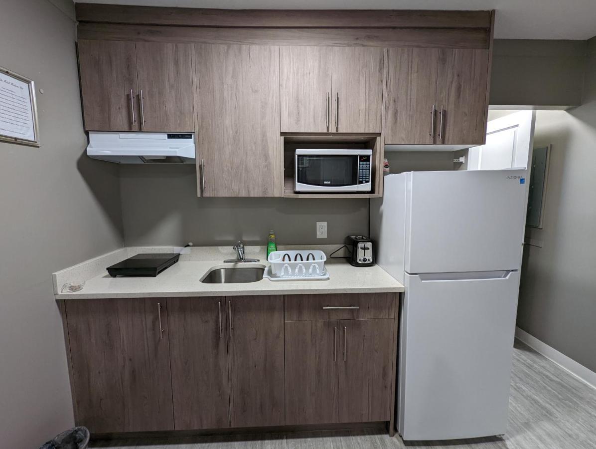 مدسين هات Riverside Motel المظهر الخارجي الصورة