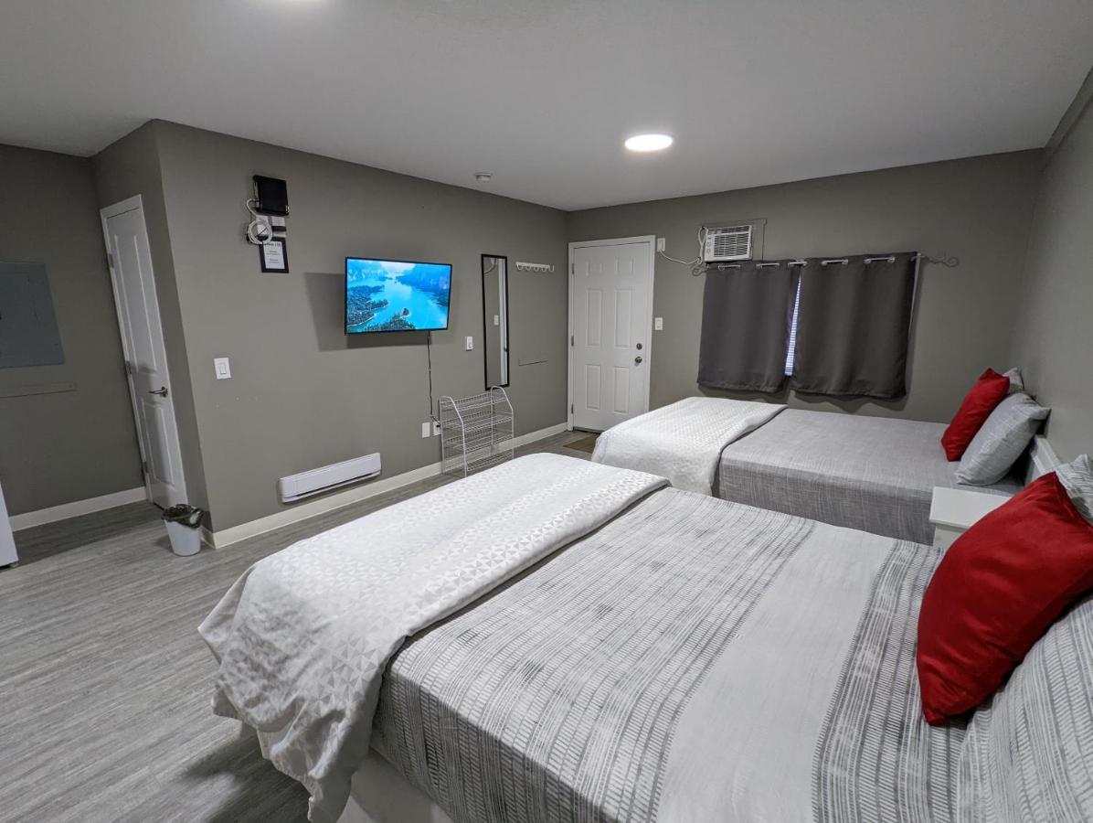 مدسين هات Riverside Motel المظهر الخارجي الصورة