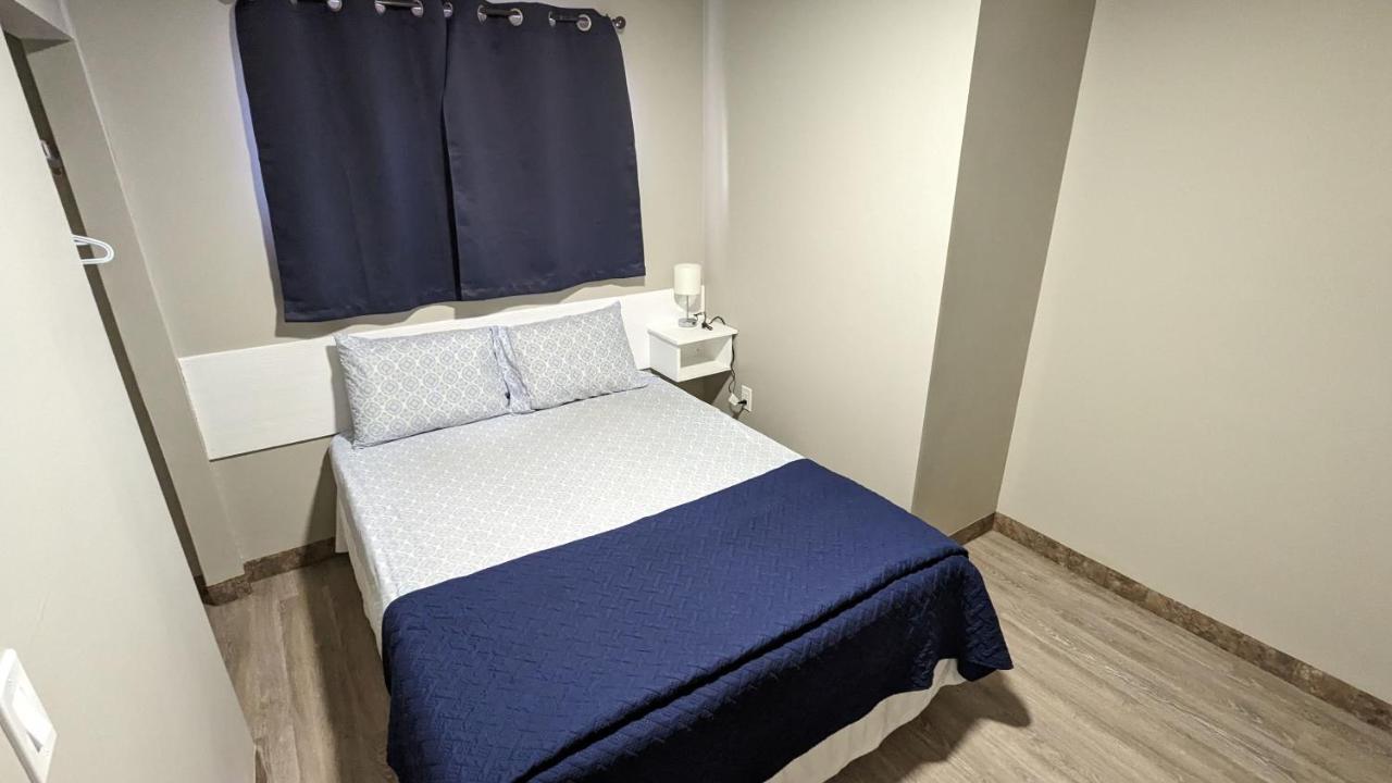 مدسين هات Riverside Motel الغرفة الصورة