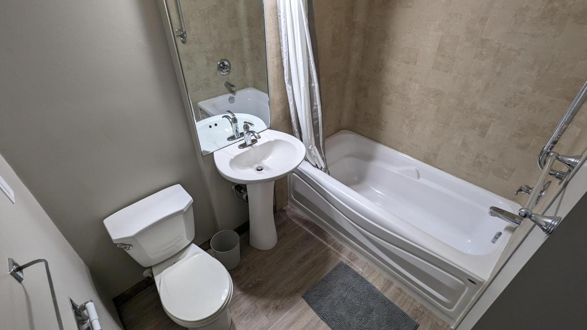 مدسين هات Riverside Motel الغرفة الصورة